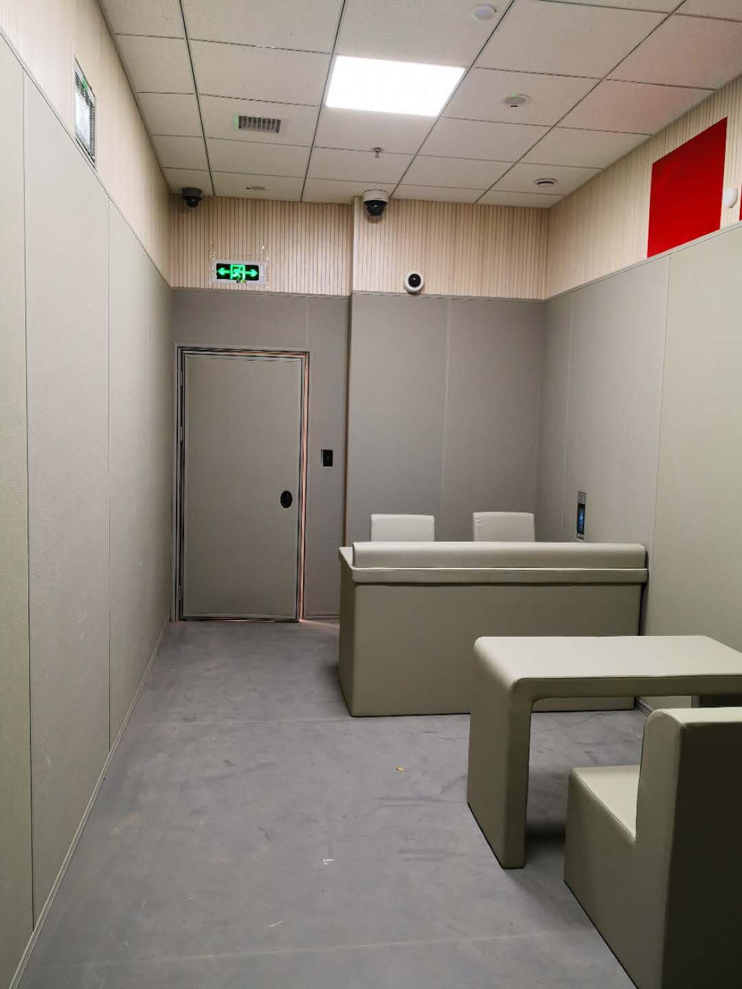 审讯室软包.jpg